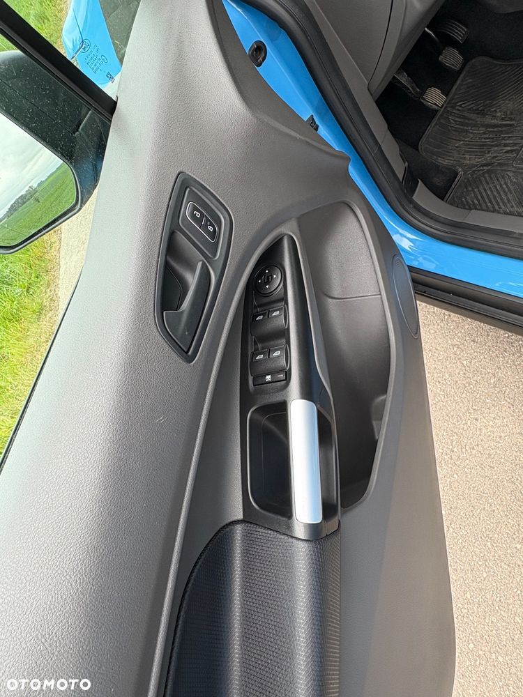 Ford Transit Connect - 9
