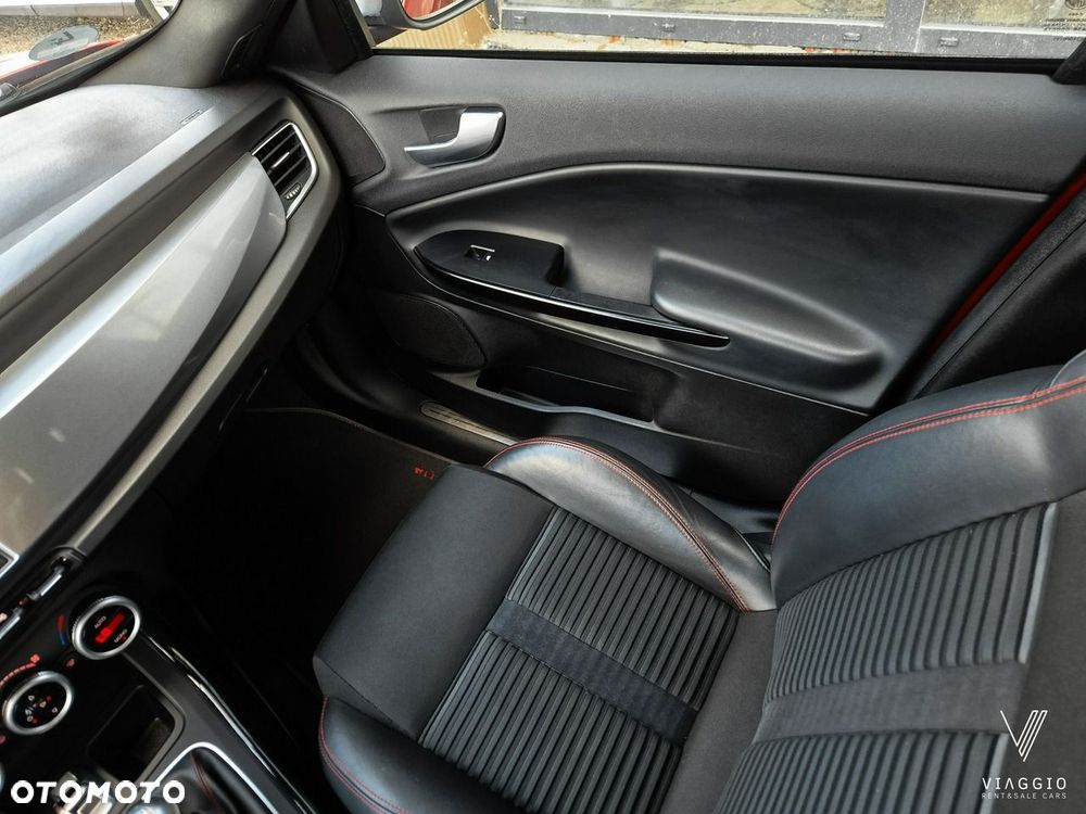 Alfa Romeo Giulietta 1.8 TBi 16V Quadrifoglio Verde - 14