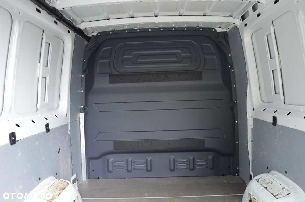 Mercedes-Benz Sprinter - 31