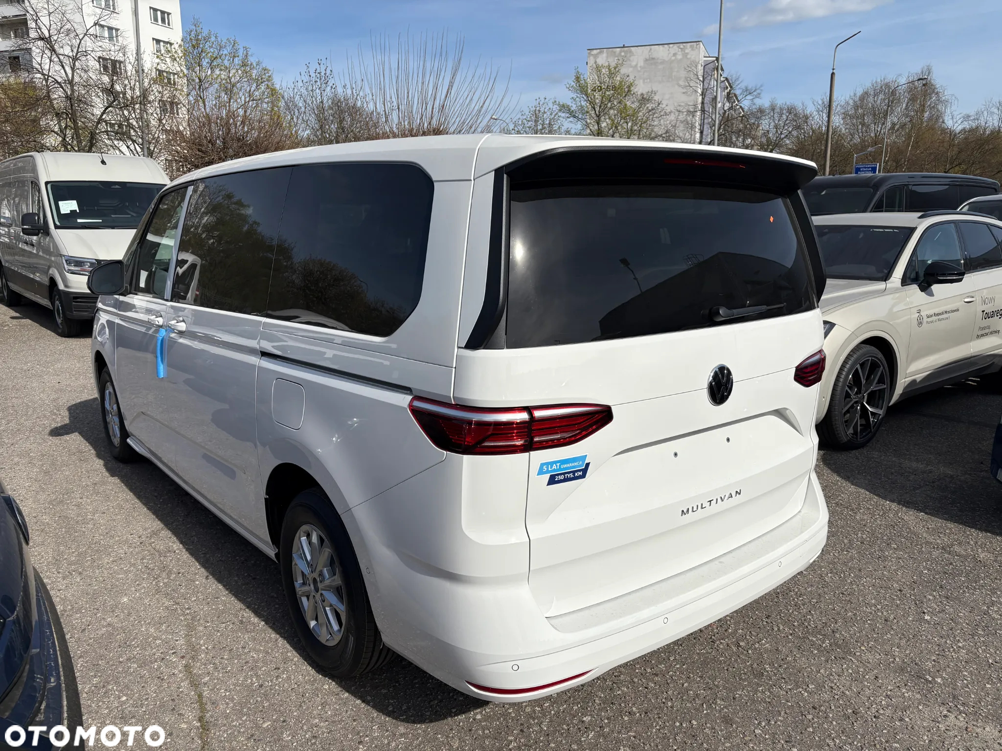 Volkswagen Multivan - 4