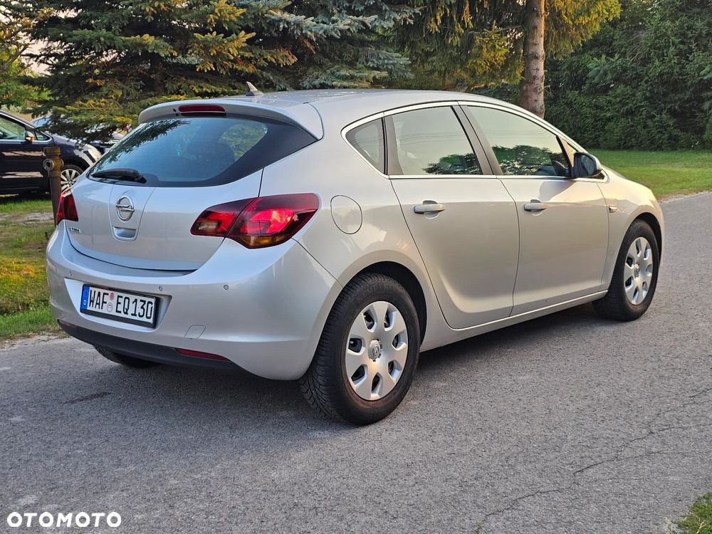 Opel Astra - 3