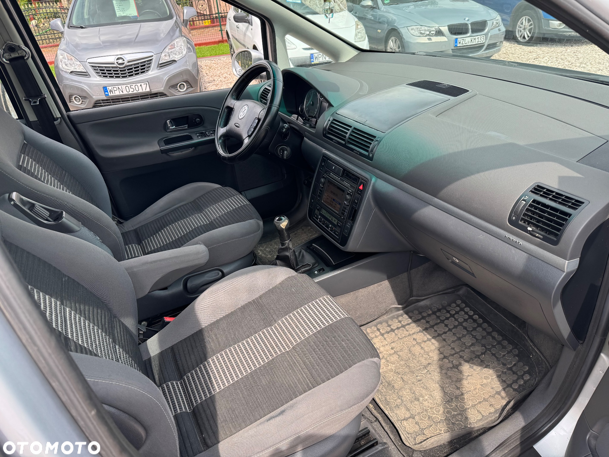 Volkswagen Sharan - 17
