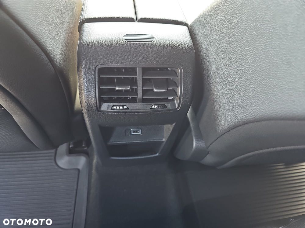 Opel Astra 1.2 T GS S&S - 24