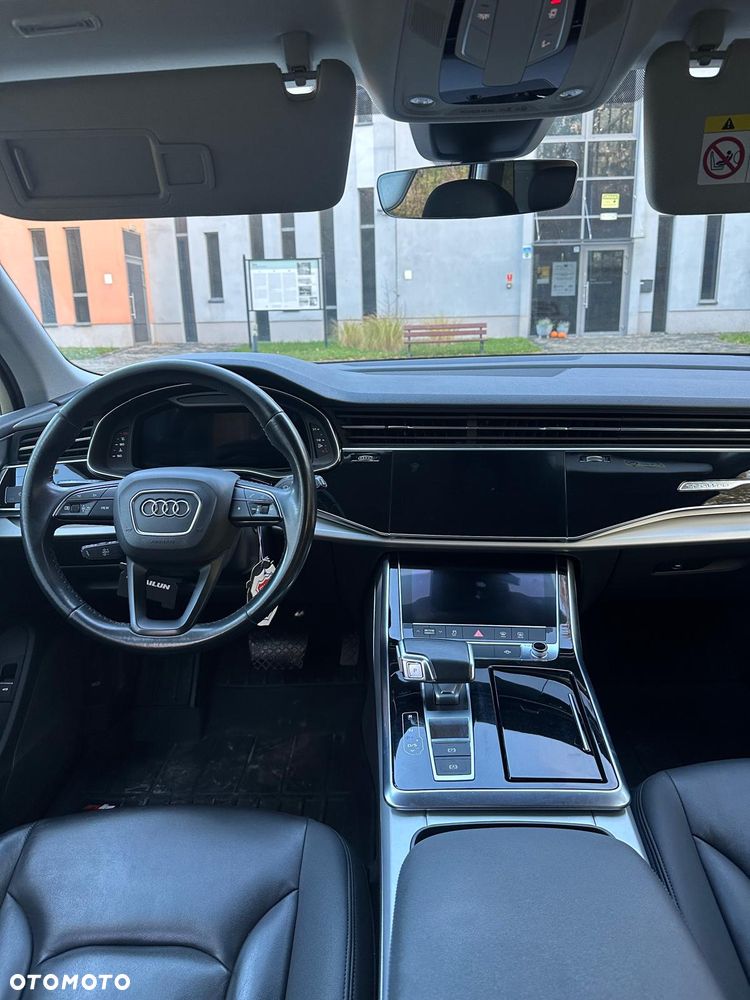 Audi Q7 - 8