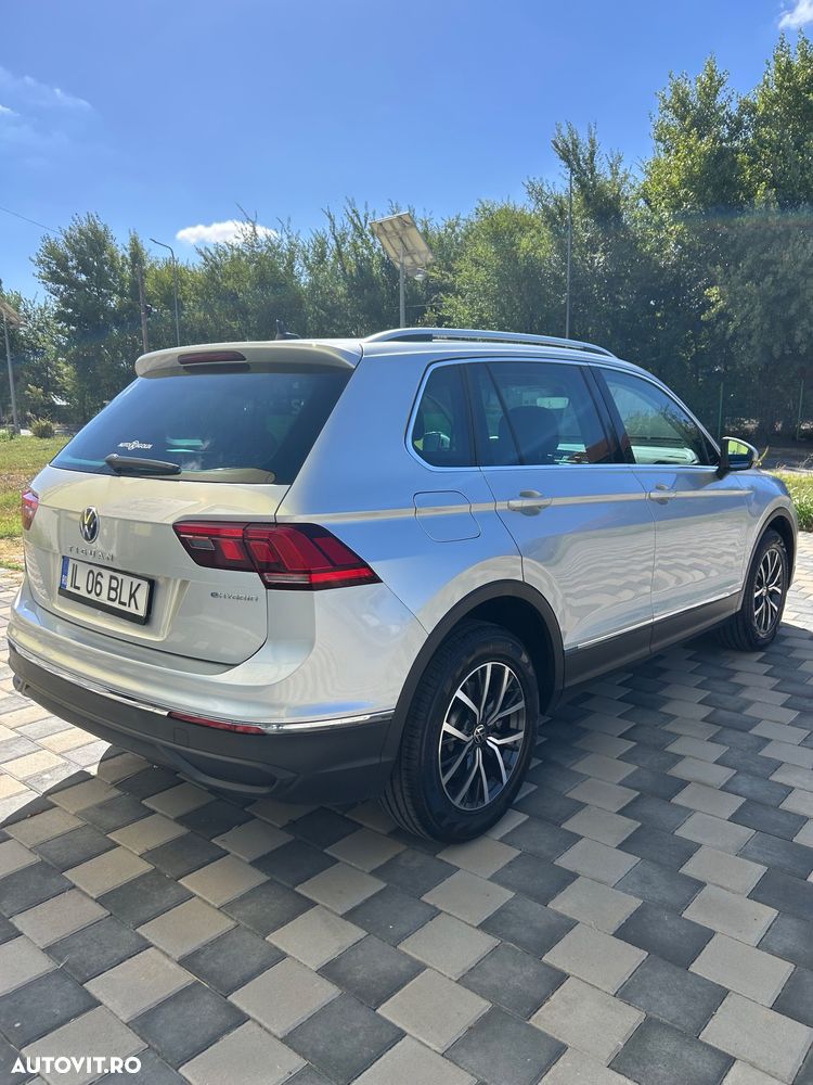 Volkswagen Tiguan - 6