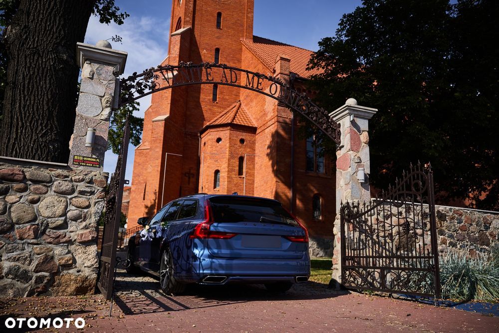 Volvo V90 D4 R-Design - 1