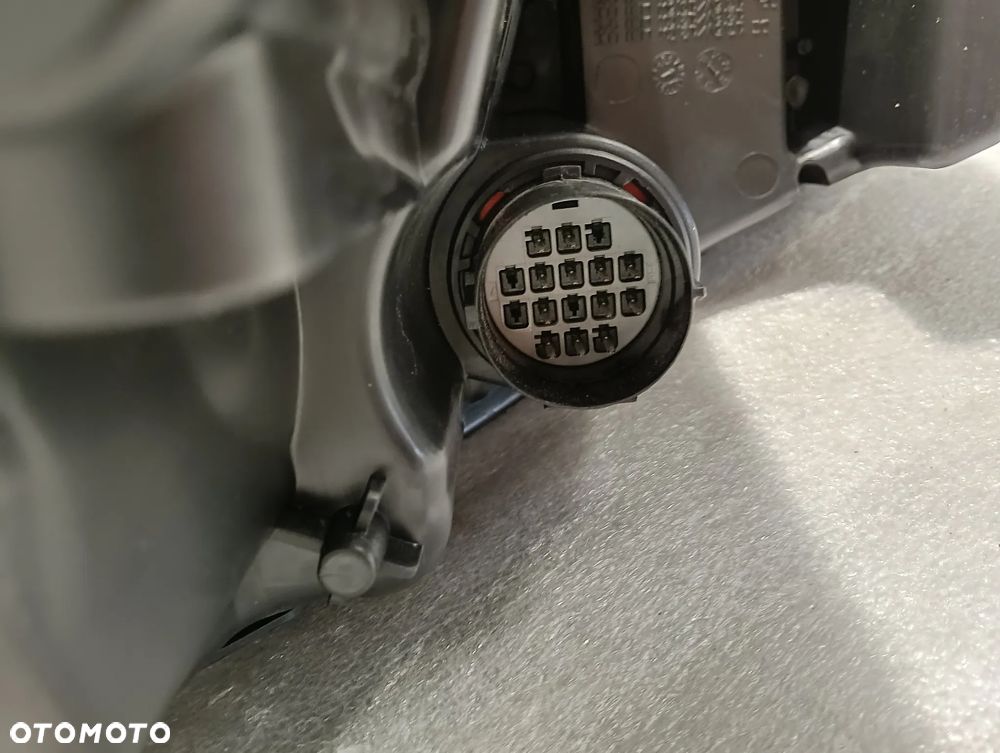 Jaguar XF I XENON Z LED PRZÓD STRONA PRAWA X250 CX23-13W029-EG - 7