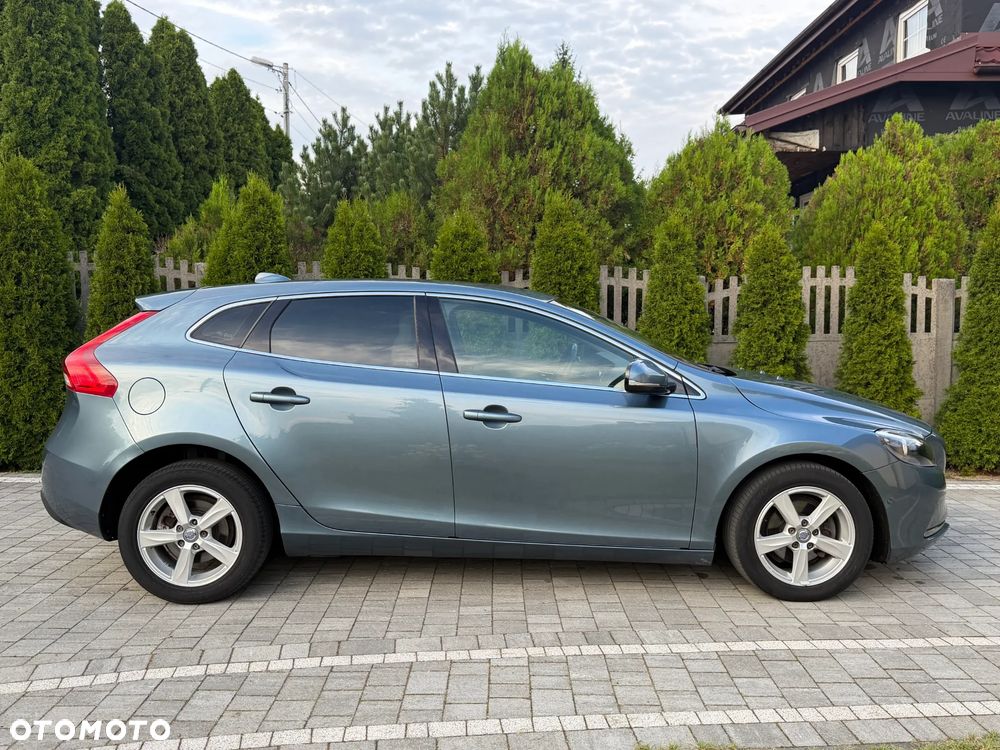 Volvo V40 D2 Momentum - 12