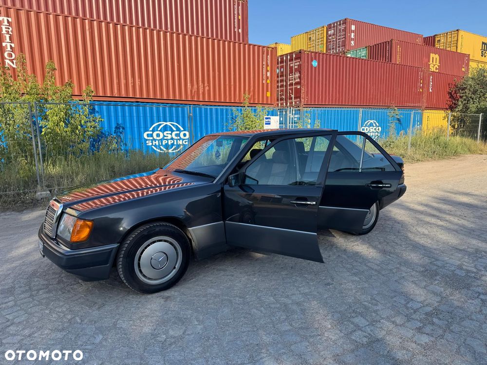 Mercedes-Benz W124 (1984-1993) - 15