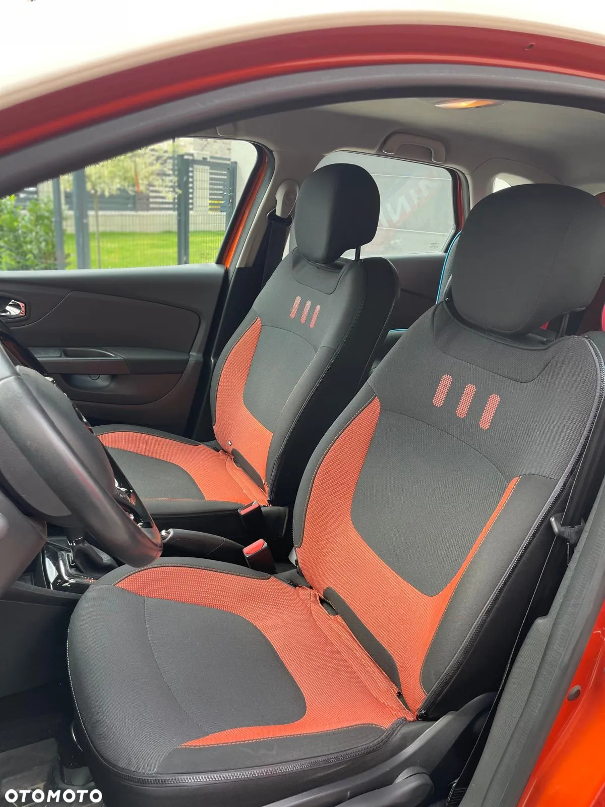 Renault Captur 1.2 TCe Zen EDC - 12