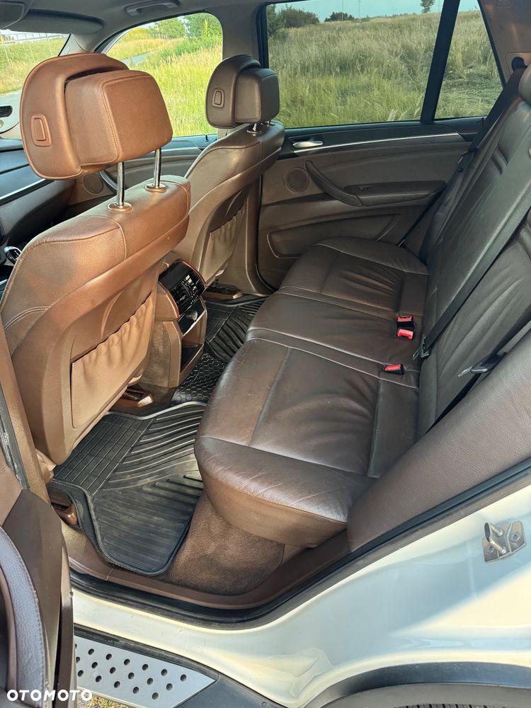BMW X5 xDrive30d - 16