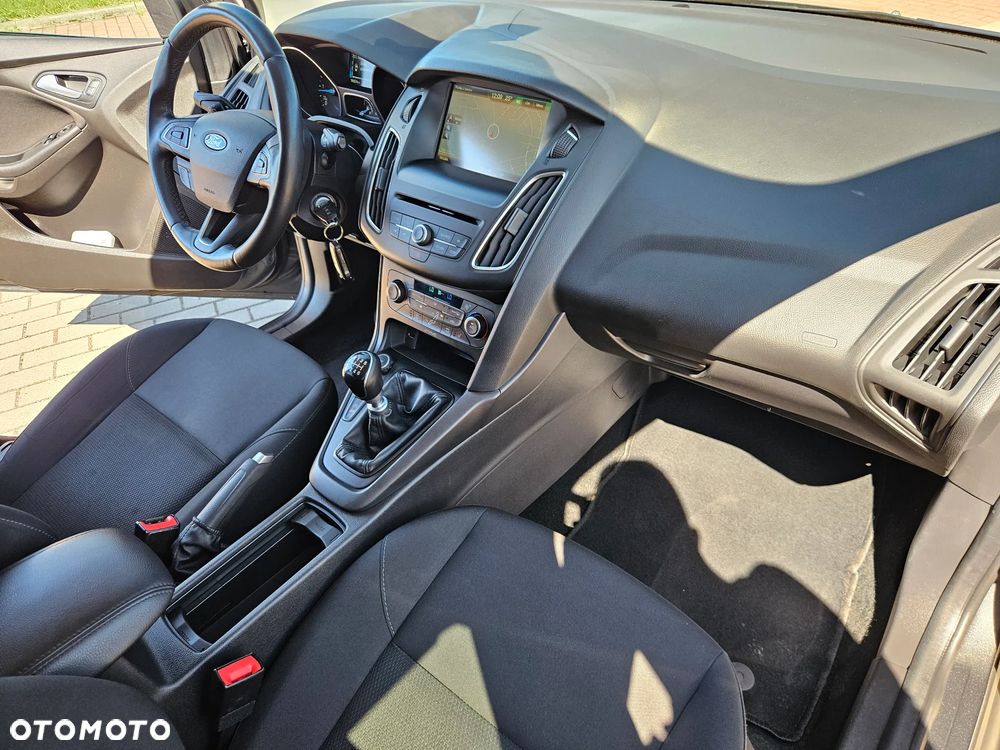Ford Focus 1.5 TDCi DPF Start-Stopp-System Trend - 10