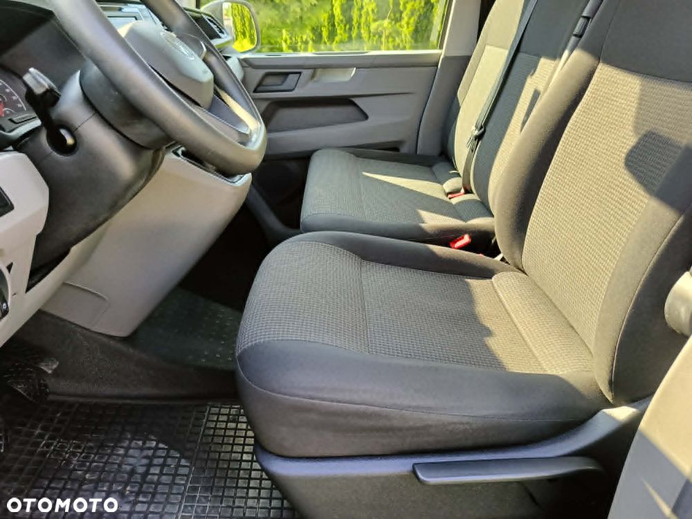 Volkswagen Transporter - 17