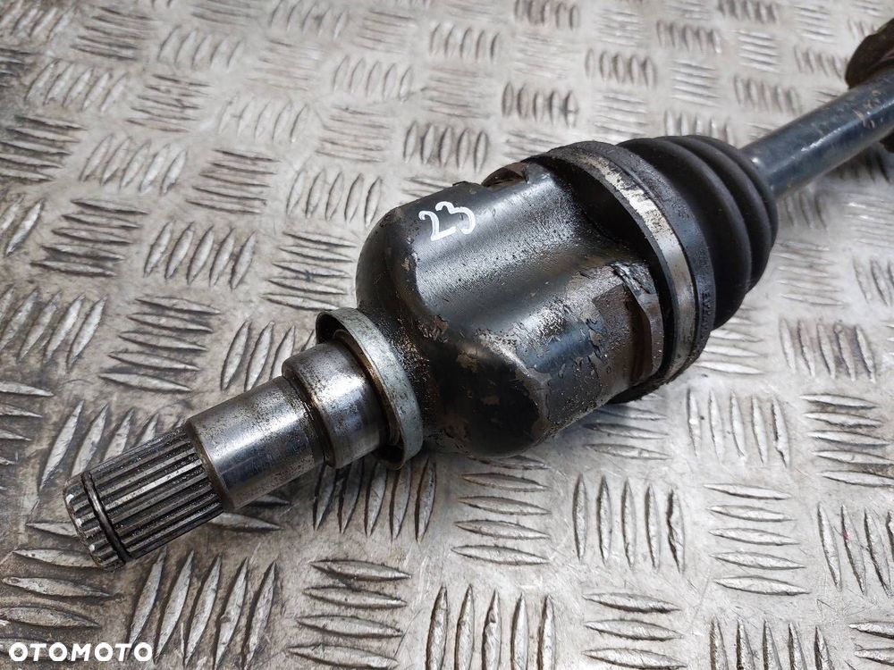 PÓŁOŚ PRAWY PRZÓD 5B TOYOTA COROLLA E12 1.6 16V - 5