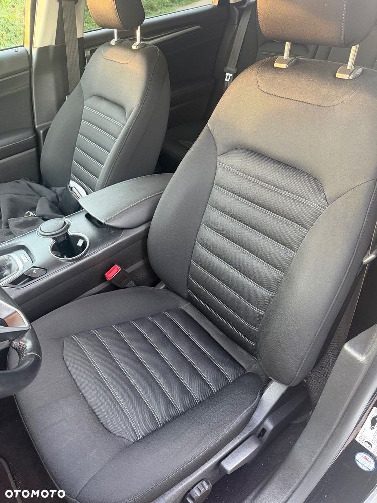 Ford Mondeo - 8