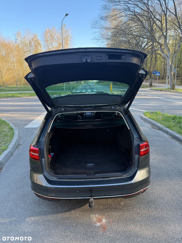 Volkswagen Passat 2.0 TDI SCR Highline DSG - 16