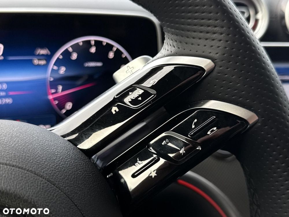 Mercedes-Benz GLC - 19