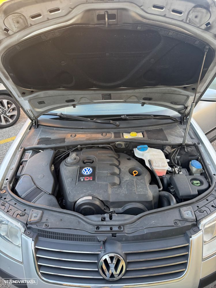 VW Passat 1.9 TDi Trendline - 13
