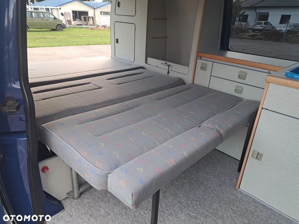 Volkswagen Transporter - 25