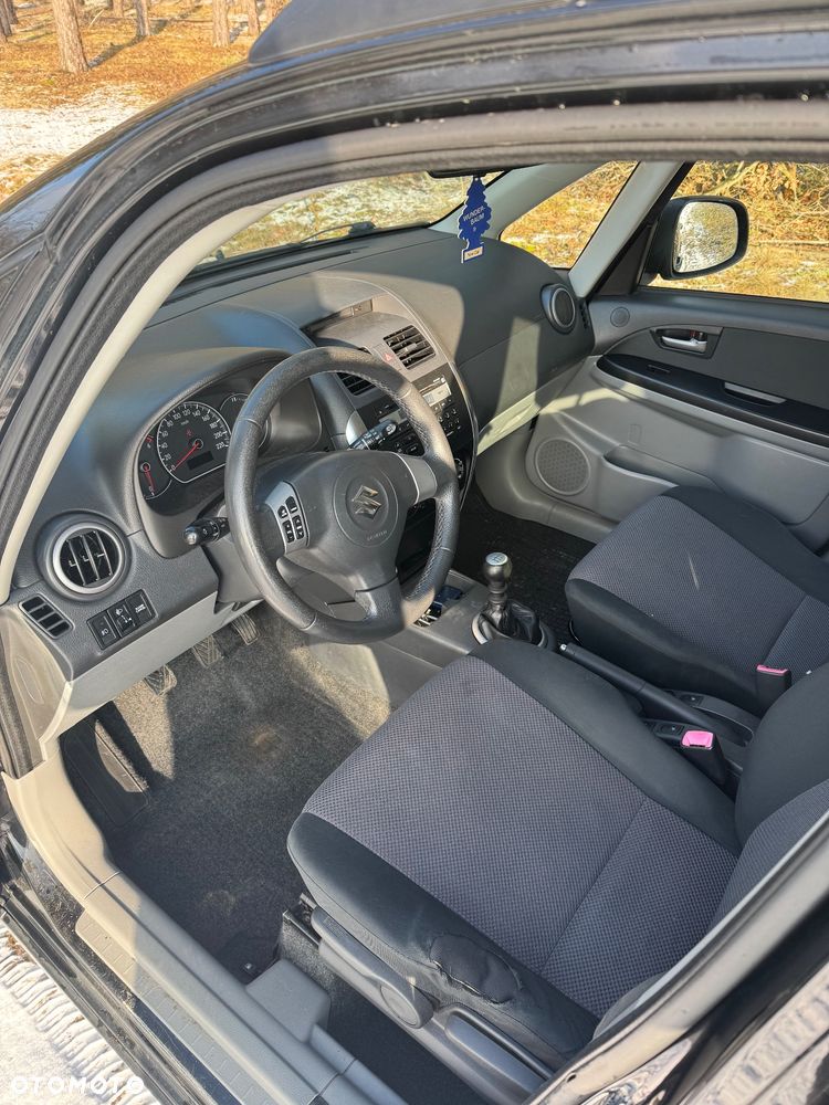 Suzuki SX4 1.9 DDiS 4WD GS / Premium - 4