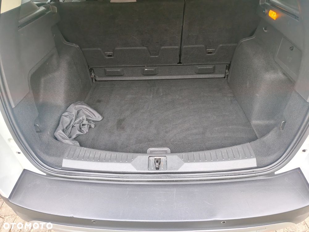 Ford Kuga - 17