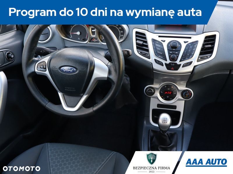 Ford Fiesta - 8