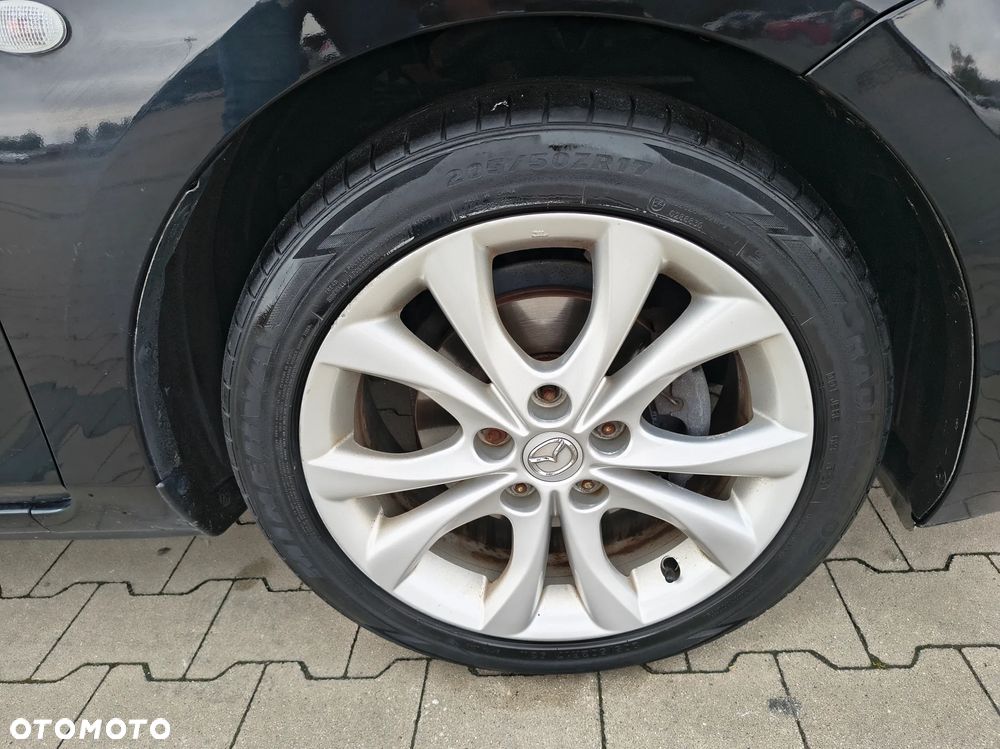Mazda 3 1.6 Exclusive + - 15