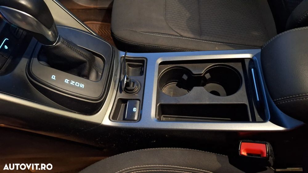 Ford Kuga 2.0 TDCi 4WD Powershift Trend - 35