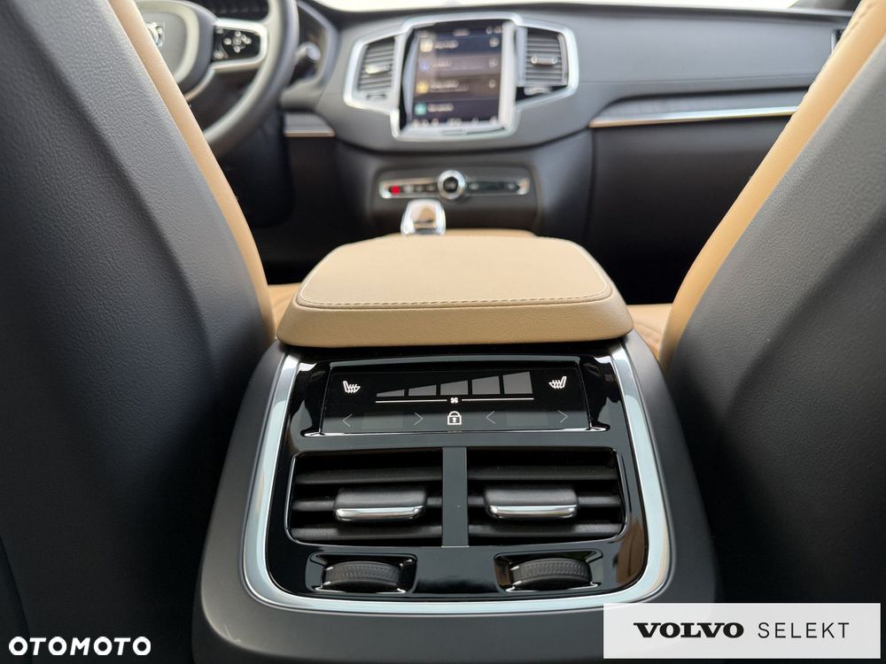 Volvo XC 90 - 22