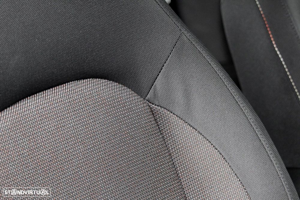 MINI 5 Portas Cooper Auto - 25