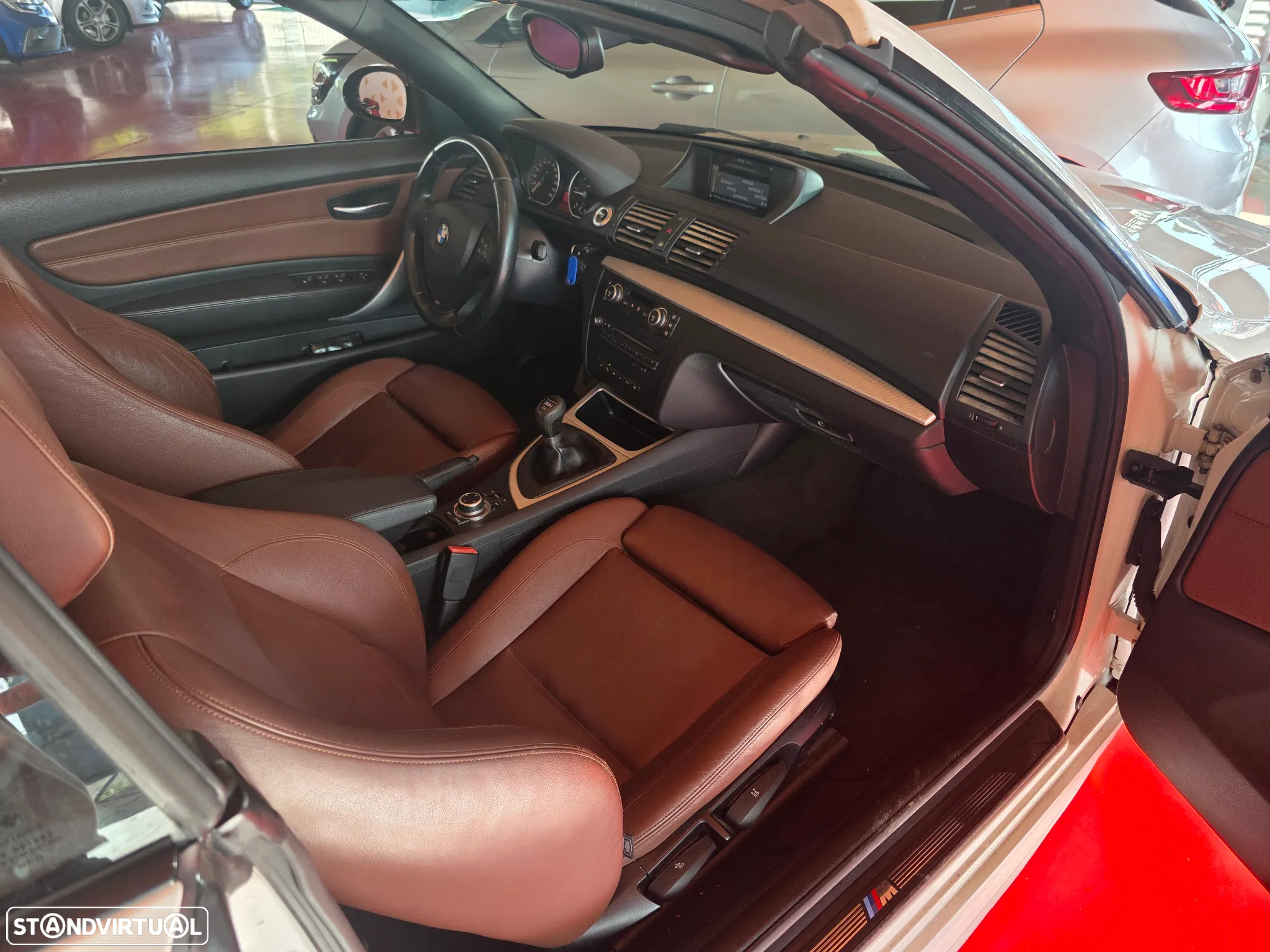 BMW 118 d Pack M - 26