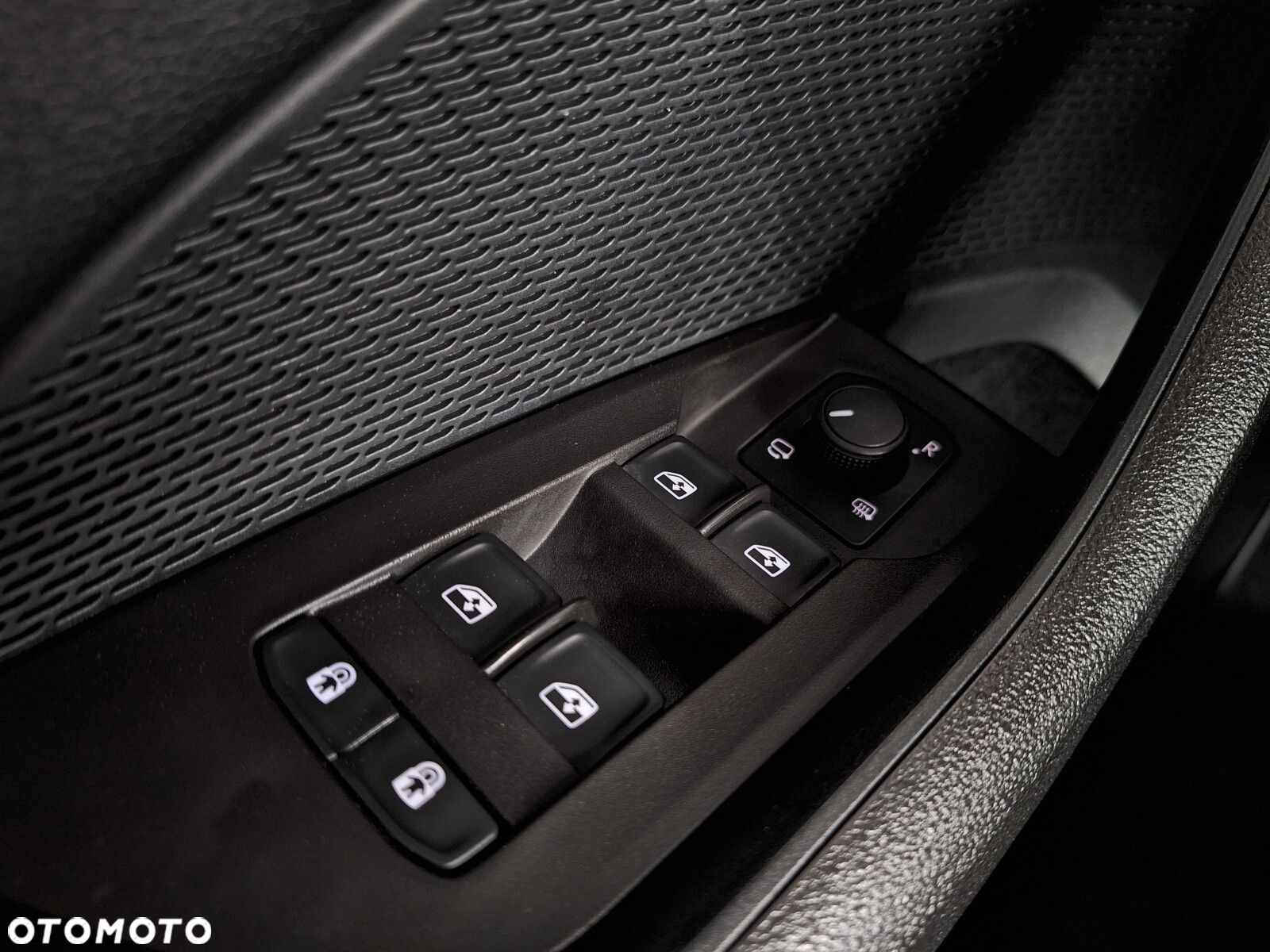 Skoda Octavia 1.5 TSI ACT Style DSG - 37