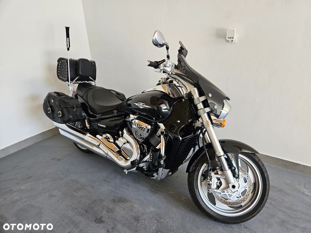 Suzuki Intruder - 8