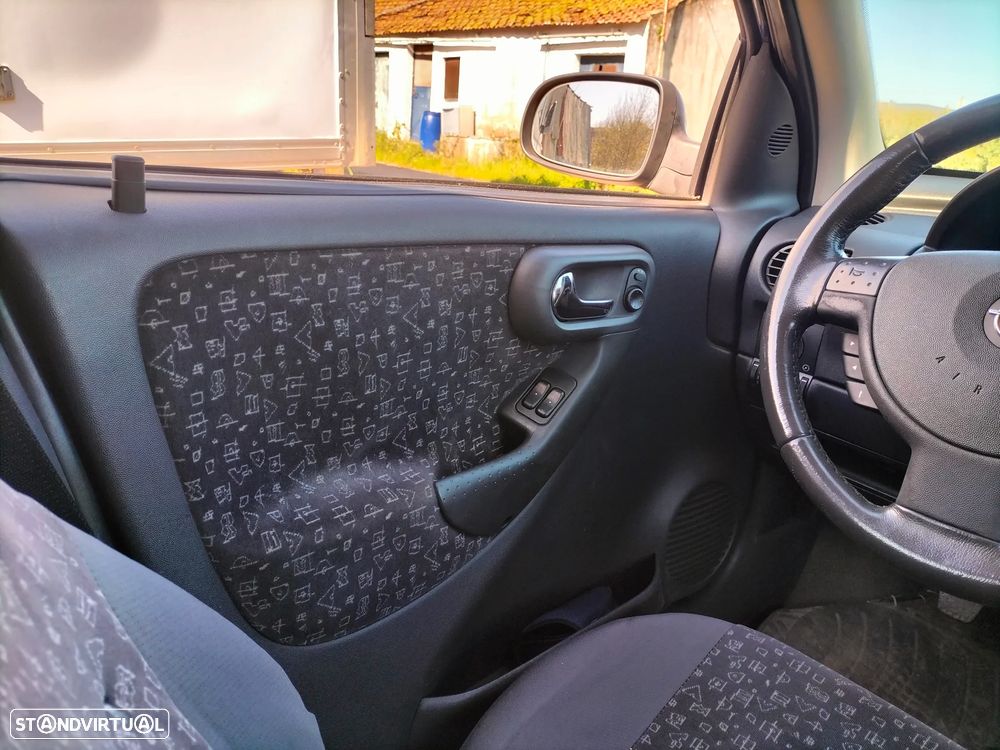 Opel Corsa 1.2 16V Elegance - 19