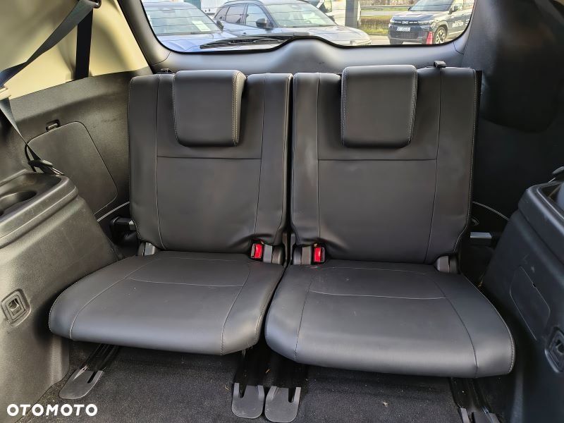 Mitsubishi Outlander - 25