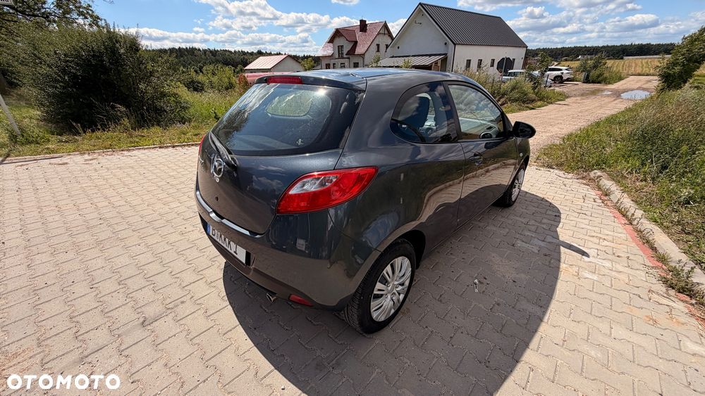Mazda 2 - 24