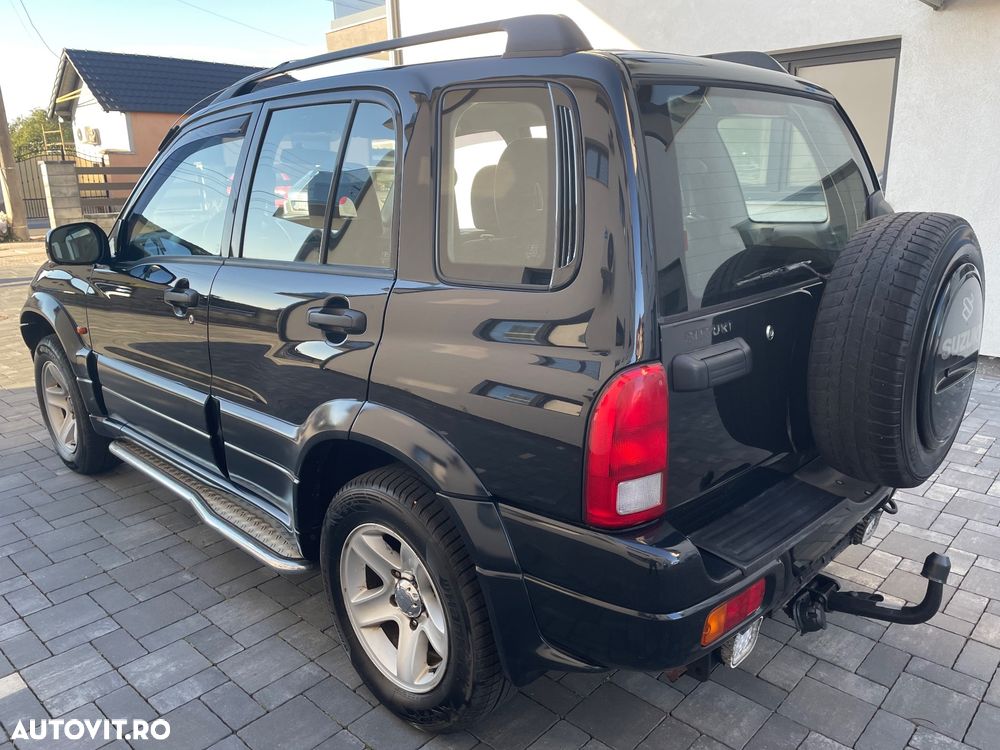 Suzuki Grand Vitara 2.0i - 4