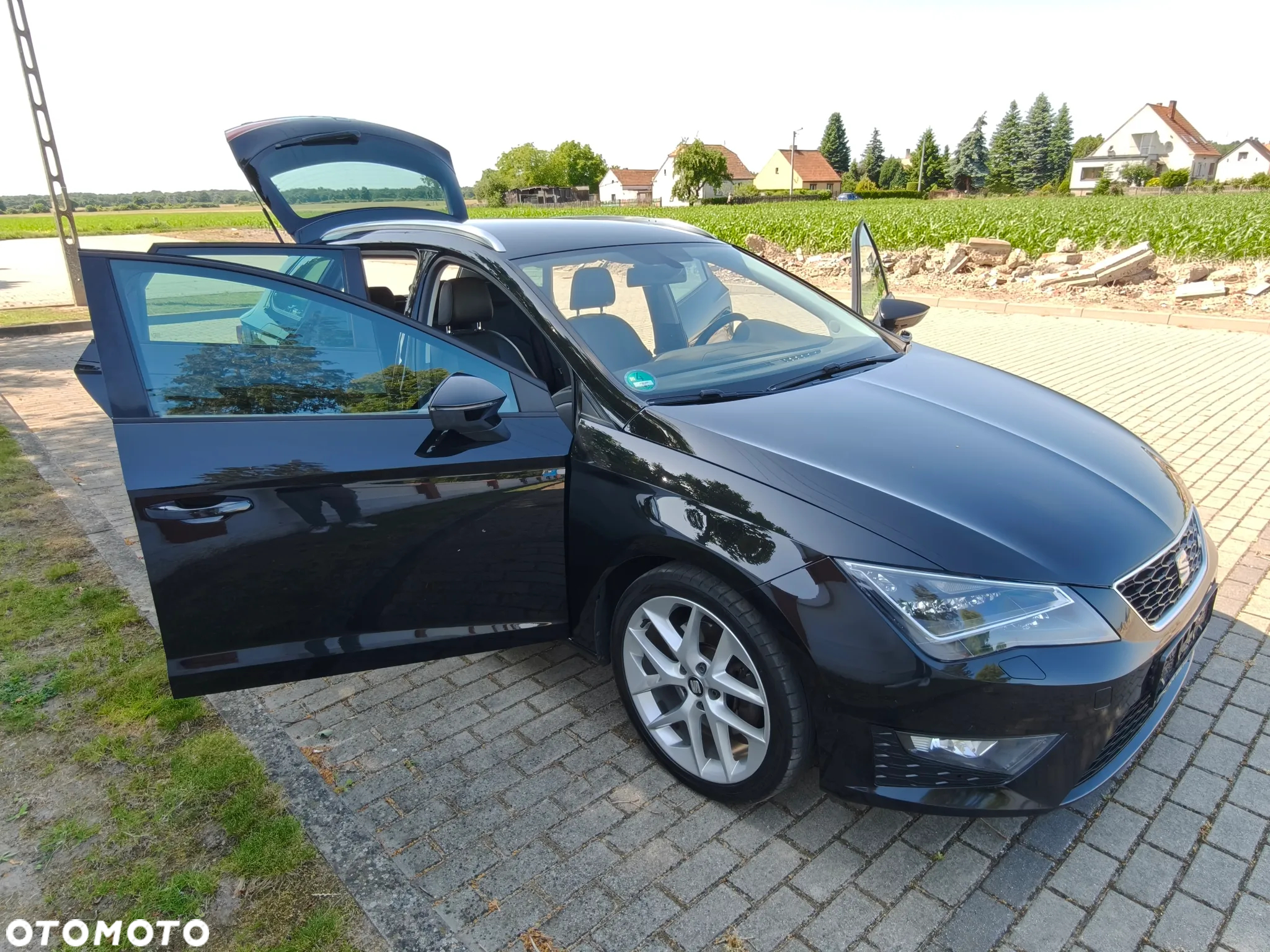 Seat Leon 2.0 TDI FR Black S&S - 26