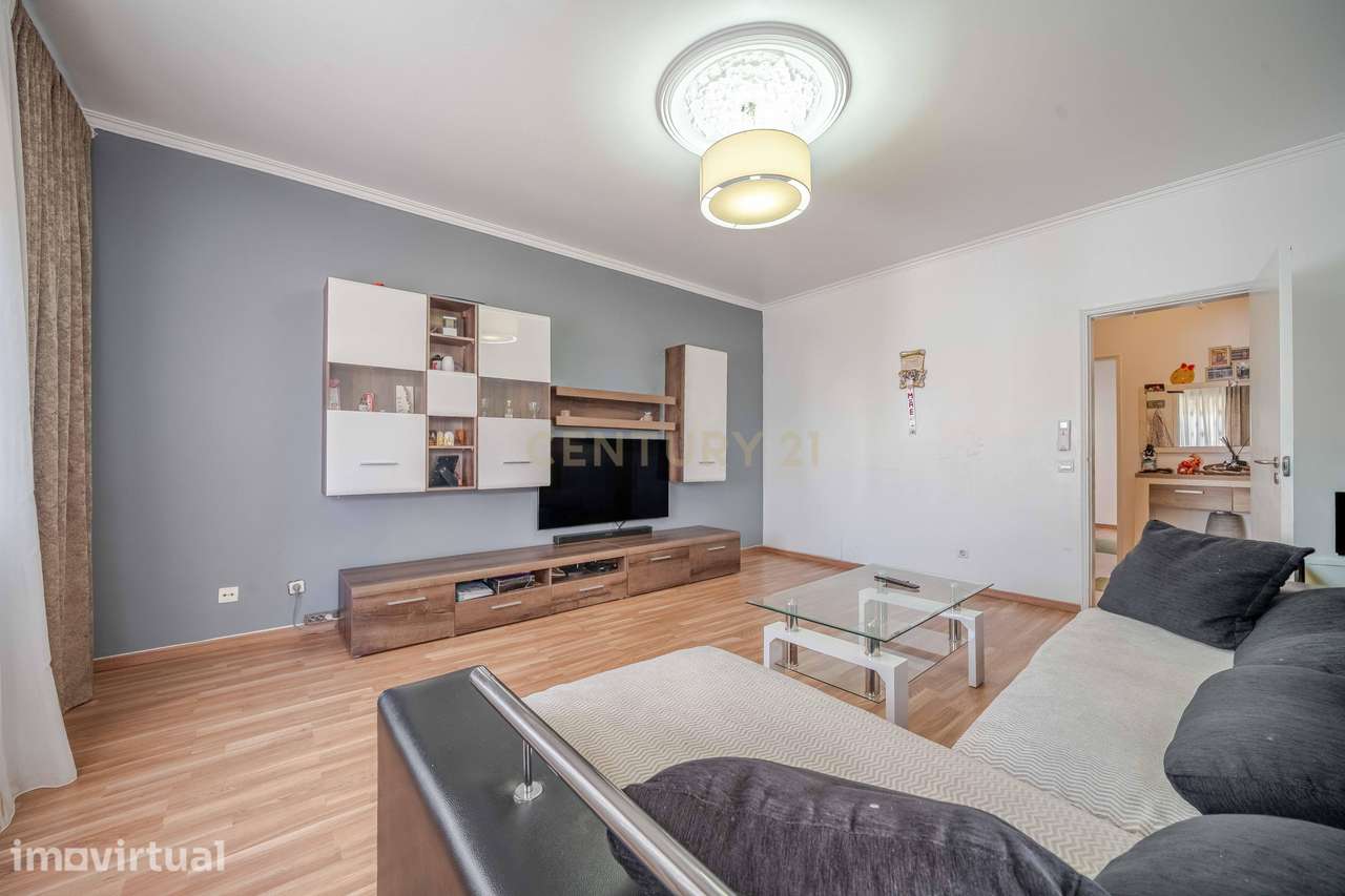 Apartamento T3 em Quarteira – Espaço, Conforto e Excelente Localização - Grande imagem: 4/27