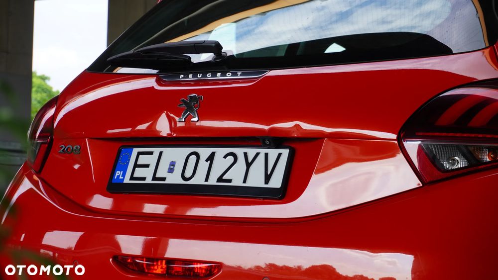 Peugeot 208 - 24