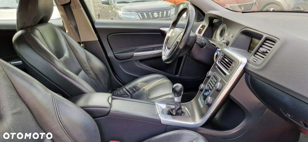 Volvo V60 - 32