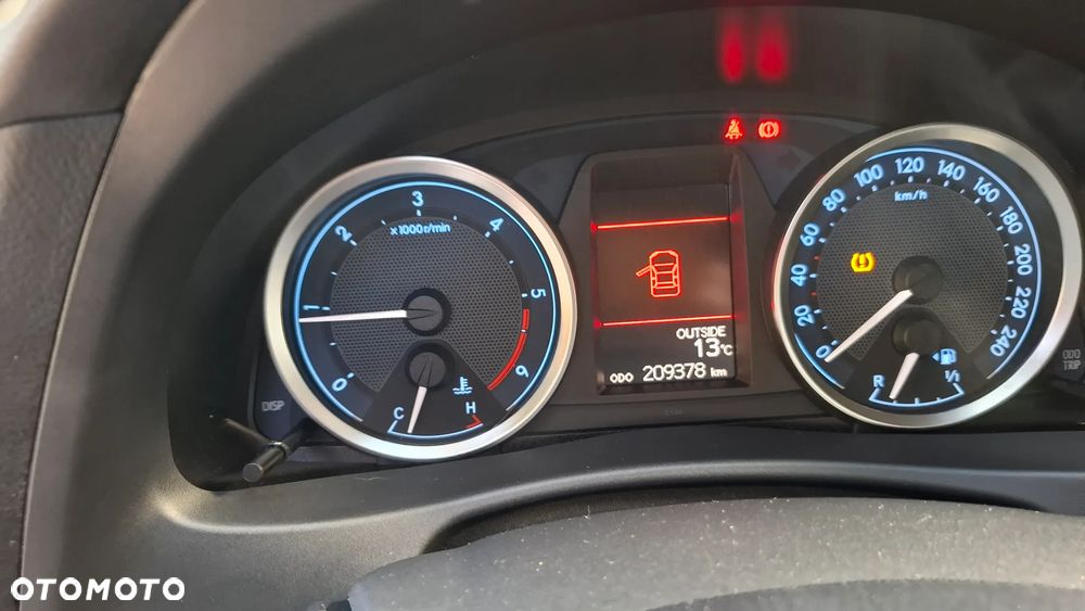 Toyota Auris 2.0 D-4D Edition - 12
