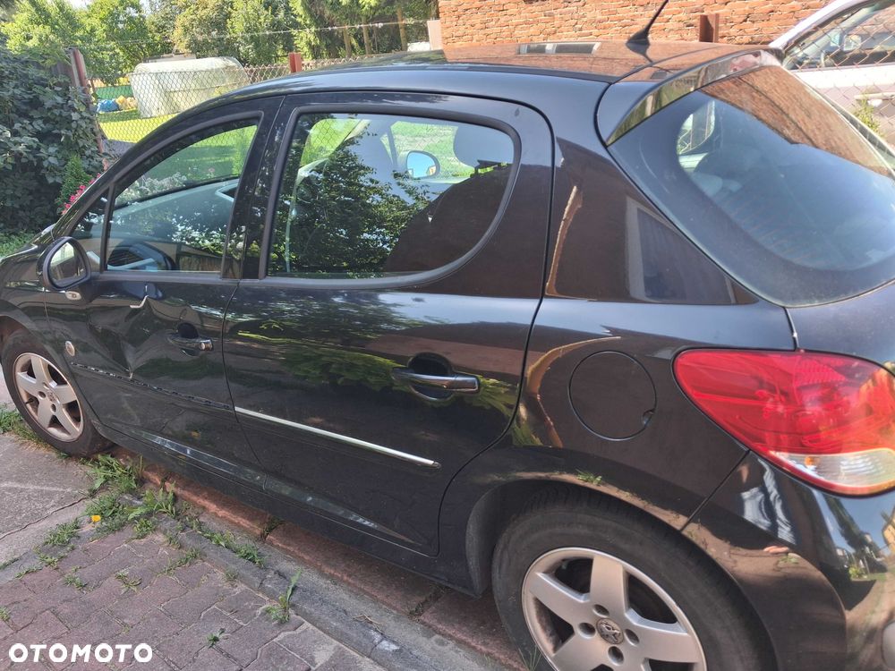 Peugeot 207 - 4