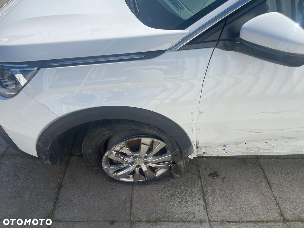 Peugeot 3008 1.5 BlueHDi Active S&S - 9