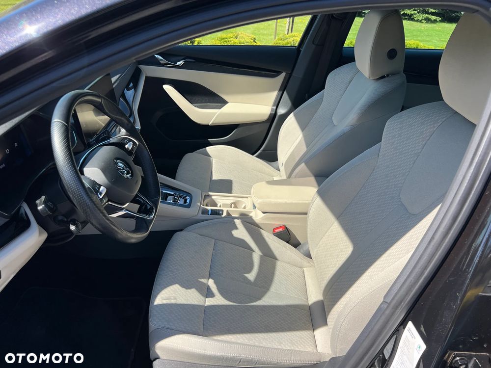 Skoda Octavia 2.0 TDI DSG Style - 11