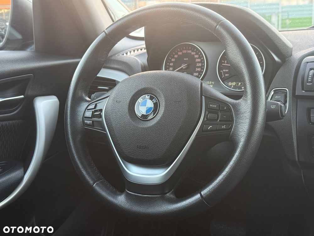 BMW Seria 1 116i - 39