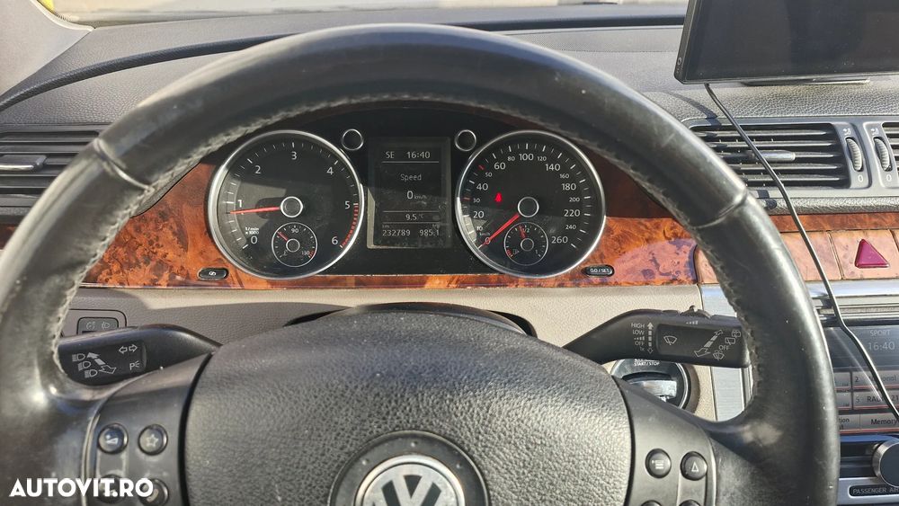 Volkswagen Passat 2.0 TDI BlueMotion Technology DPF Comfortline - 7