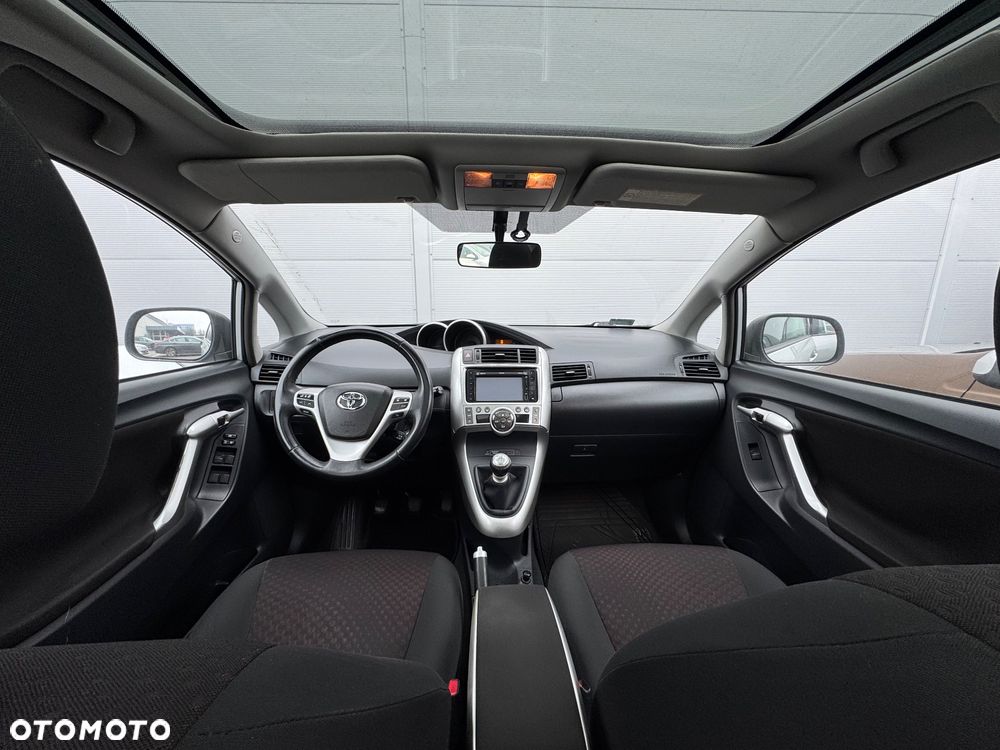 Toyota Verso 2.0 D-4D - 10