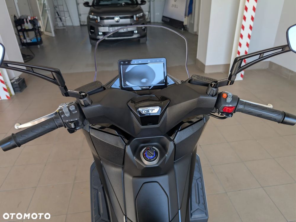 Kymco Downtown - 7