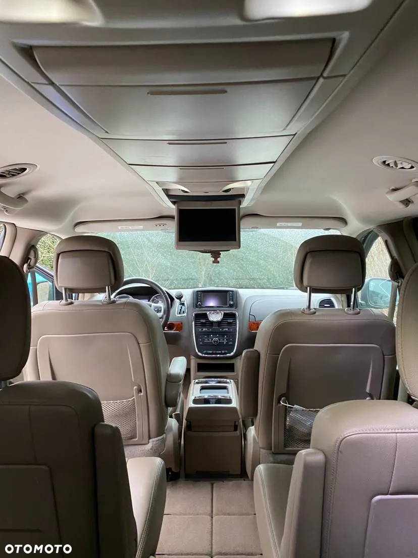 Chrysler Town & Country 3.6 Touring - 12